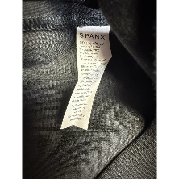 Spanx The Perfect Sleeveless Jumpsuit Women's Size L Black Ponte Flare NWT - Picture 5 of 9